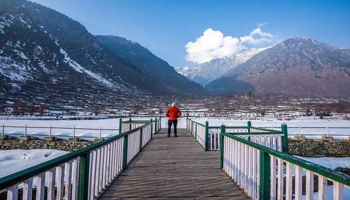 Pahalgam winter snow terraces bridge